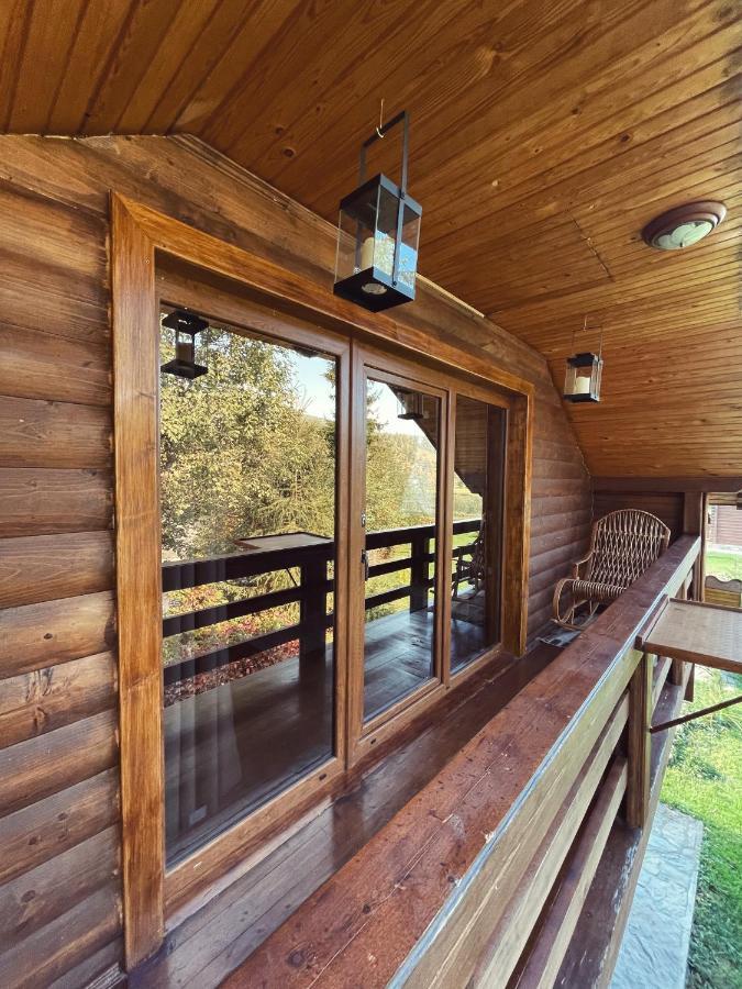 Villa Чорногірський Вітер Werchowyna Exterior foto