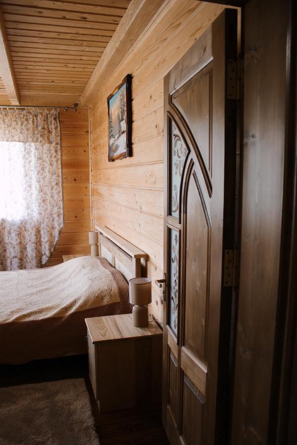 Villa Чорногірський Вітер Werchowyna Exterior foto